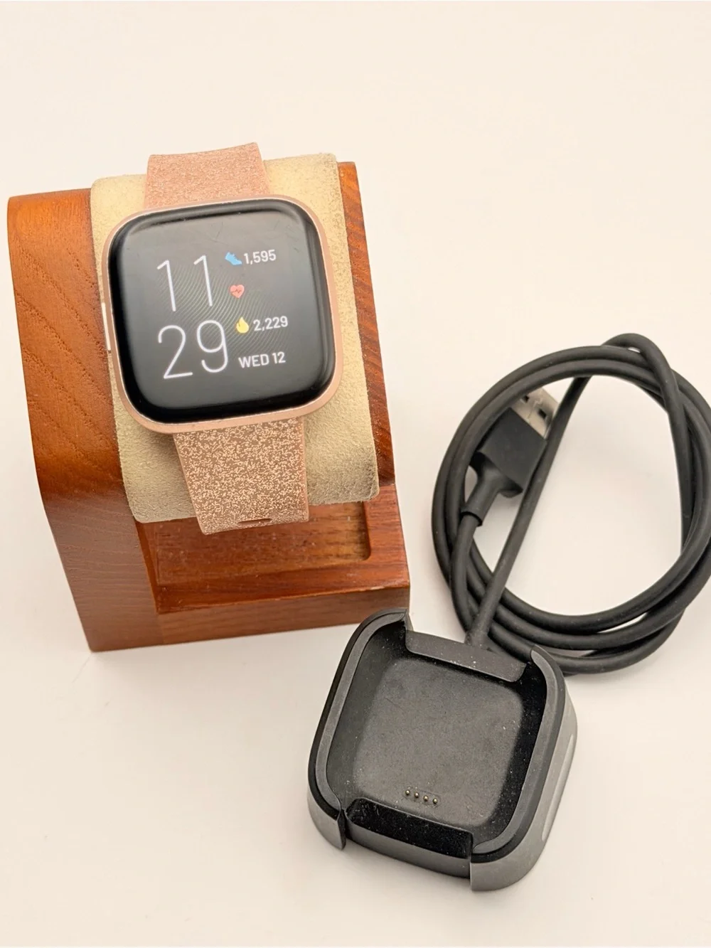 Fitbit Versa 2, Tested, Rose Gold/ Glitter, Charger Included, Good, Smartwatch